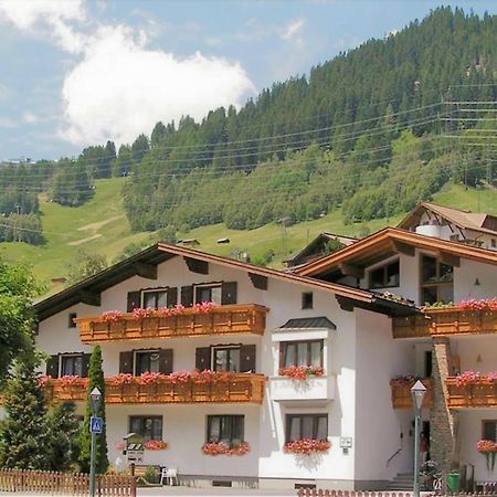 Haus Fallesin Sankt Anton am Arlberg Dış mekan fotoğraf